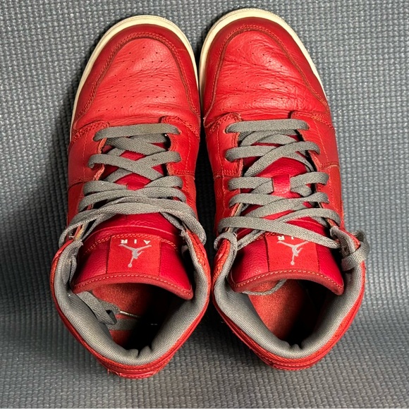 Nike Air Jordan 1 Phat ‘Varsity Red’ Sneakers Size 7Y Sz 8.5 Women - Picture 5 of 9